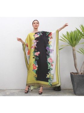 A robe-style skirt with...